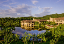 “良渚•君澜”艺术节,让艺术成为照亮你的那道光