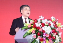 商务部原副部长张志刚:服务业迎来发展的黄金机遇