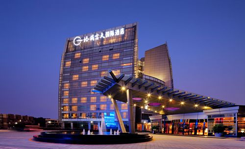 深圳观澜格兰云天国际酒店好莱坞激情圣诞开启圣诞序曲