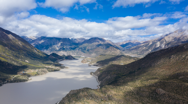 来格林豪泰昌都八宿县然乌湖风景区快捷酒店打卡绝世风光