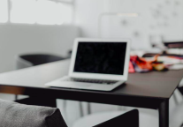 星巴克任命利洁时原CEO Laxman为新任CEO