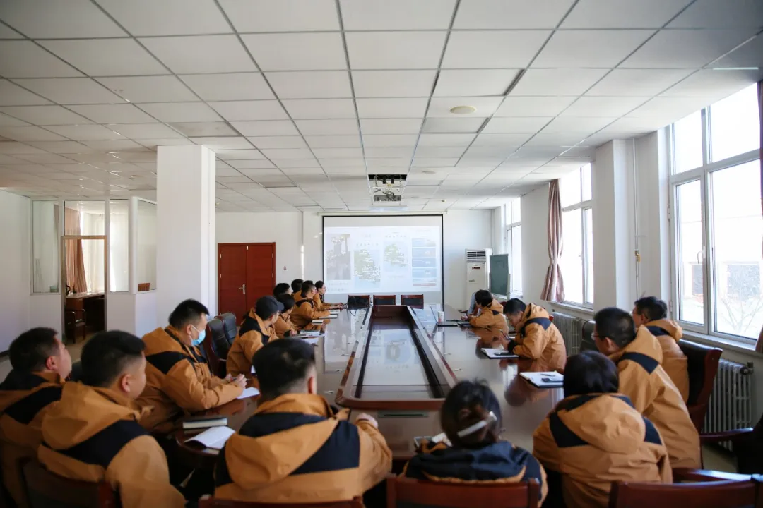 山海关景区公司召开《旅游景区质量等级划分》新标准培训交流会