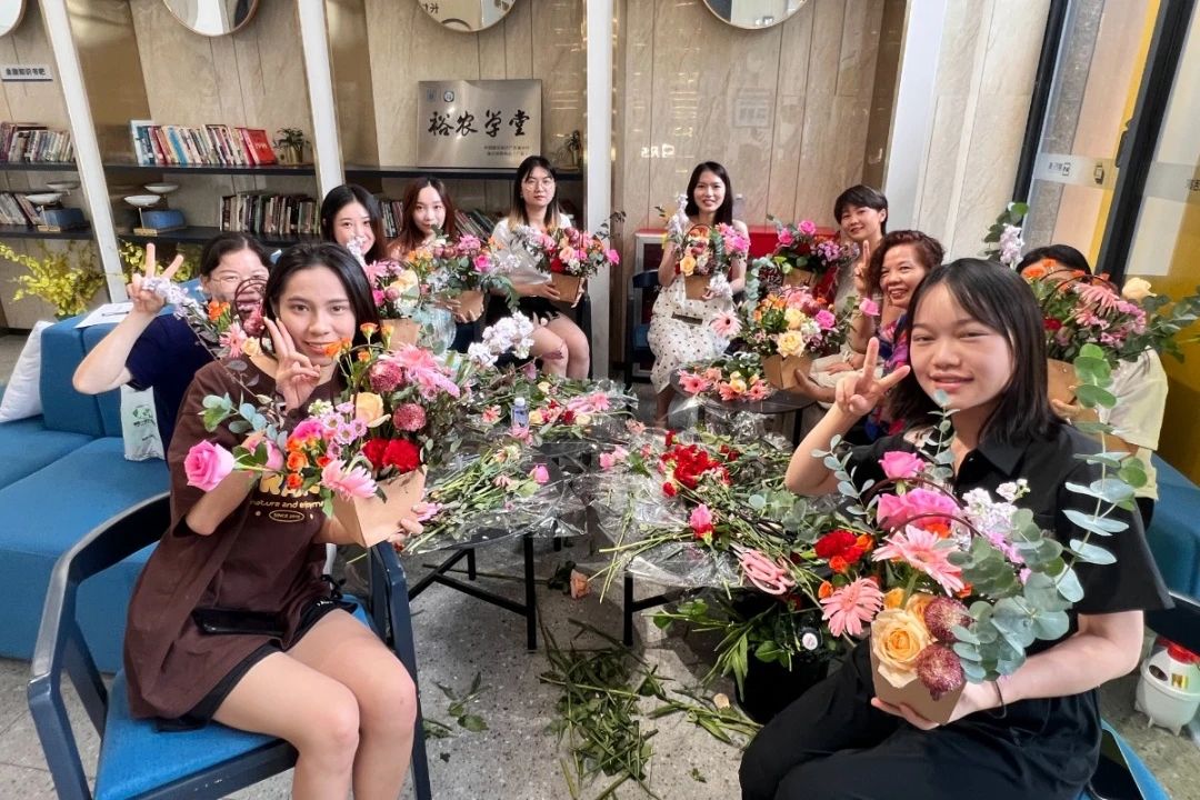 精彩社群 | 以花为名,探索浪漫的N种可能