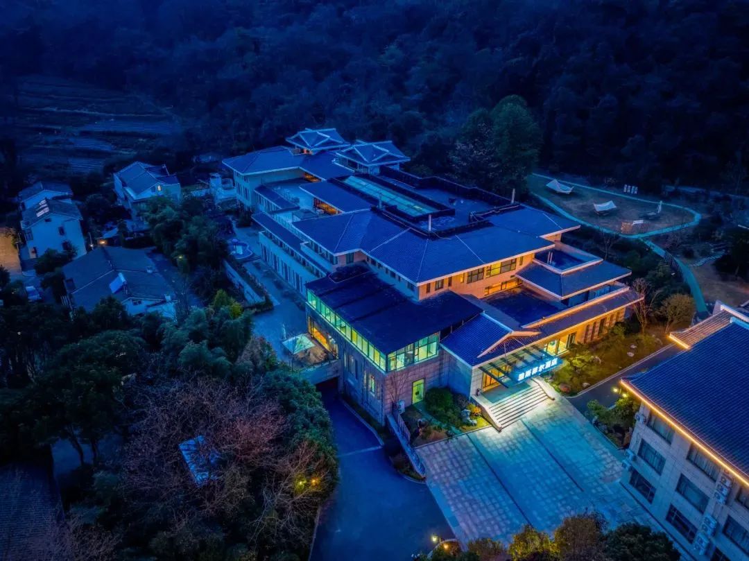 雅里数科进军度假酒店赛道,首家酒店落子杭州西湖
