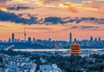 武汉亢龙太子酒店资产拍卖,起拍价16.55亿