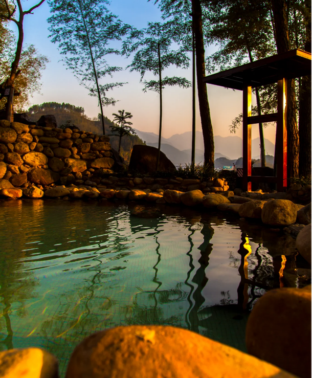 打卡明月山绝美温泉酒店和民宿,解锁温泉治愈力!