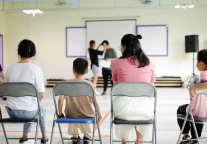 "爱如阳光,照进孤独星球"——泉州富力万达文华酒店携手必迪斯体育,共绘温暖篇章