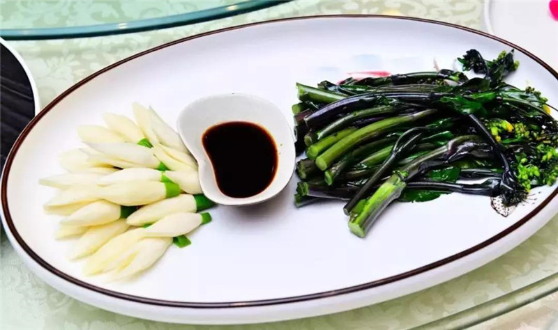 食香— 百花宴上初相见