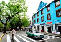 庐山上万居民将迁离 促当地旅游转型
