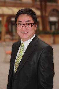 邓英贤任北京天伦王朝酒店总经理