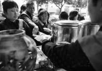 深圳一酒店免费向外来工派凉茶炒饭