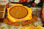 今年月饼将量价齐降 豪华月饼“后会无期”
