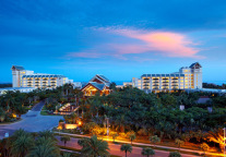 China's fifth richest man plans to buy Sheraton in Australia
