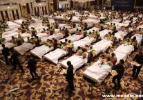 Shanghai hotel sets breakfast-in-bed record
