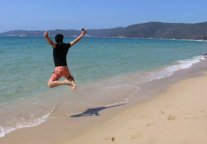 三亚美高梅度假酒店：“世界海洋日暨万人清洁沙滩公益活动”开幕