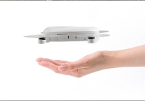 一手可掌握的无人机 能让你揣在兜里去旅行