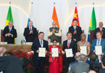 胜高股份董事长盛宏军随习近平主席出访印度