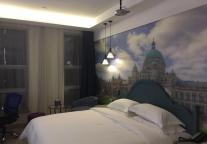 抱歉来得太晚，我们已经把伦敦搬到了太原