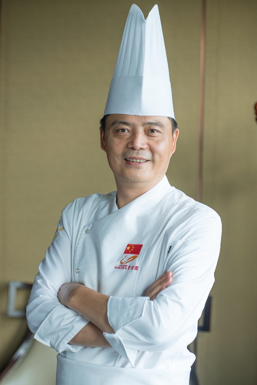 碧桂园酒店集团中餐行政总厨    林潮带