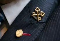 找赌场、寄金鱼…从不说"不"的礼宾员在用生命做服务
