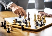袁学娅：酒店换牌?理性分析 不必过分渲染