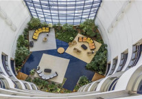 “澳”翔天际，启航先机 | 澳斯特公寓向世界发出邀请