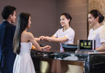 碧桂园凤凰酒店全面推行闪住闪退服务