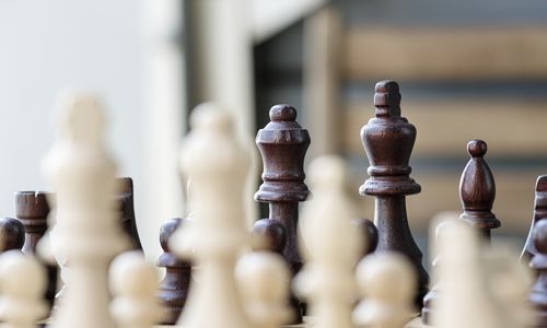 怎么样玩牌九 100837362.jpg