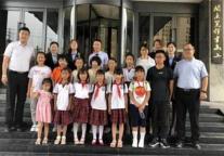 济南新区书香世家酒店爱心帮扶“春蕾女童公益行”