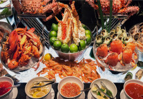 开渔季抢“头啖鲜”，碧桂园凤凰酒店吹响海鲜湖鲜集结号