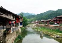 马牧青：旅游开发处于极度躁动状态