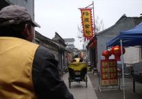 扬州旅游观光三轮力车夫，好样的!