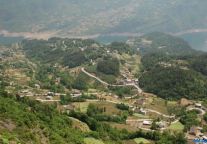 湖北恩施：盘山公路扮靛金果坪乡山寨