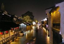 古镇旅游开发不能排斥原住居民
