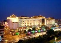 Accor reports first-half profit