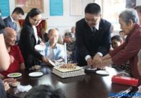 重庆滨江皇冠假日酒店敬老院爱心慰问