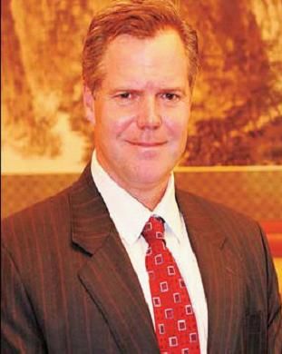集团董事长兼首席执行官Jim J. Murren 集团董事长兼首席执行官Jim J. Murren