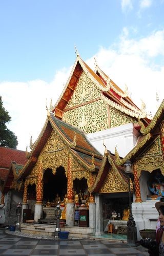 普拉辛寺别名双龙寺