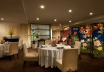 闹市寻年味欢喜过大年 天伦王朝酒店精品年夜饭开始预订