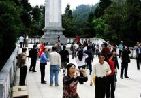 “五一”全国旅游人数同比涨逾三成