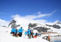 徳迈爱游梦想之旅 从北极到南极，凝视这颗星球