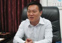 德威堡疯狂连锁 为国际红酒搭台PK