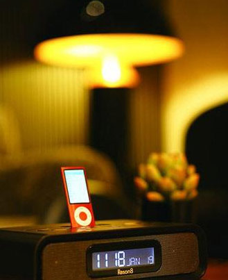 丰富精彩的影音娱乐让人情愿懒在床上