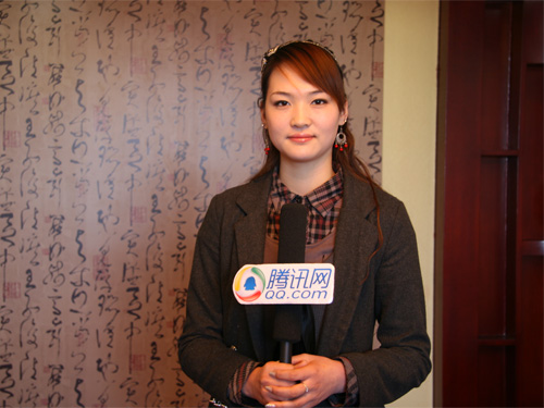 国际旅游小姐河南网络赛区冠军宋平接受访问