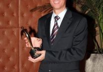 麦卫春荣获“2011年度中国酒店业杰出管理者”奖项