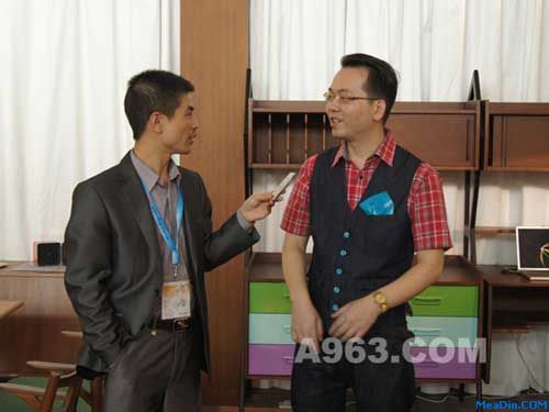 中山市新鸿益家私工程有限公司执行董事 李忠毅先生