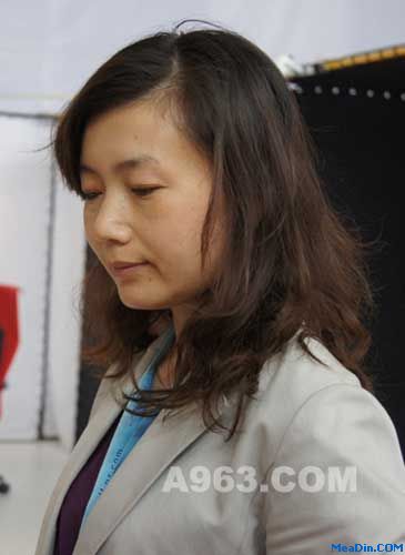 上海阿旺特家具有限公司市场部经理朱伟英