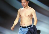 桔子酒店CEO吴海赤膊谈创新