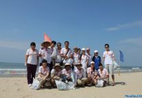 三亚湾海居铂尔曼度假酒店“海滩清洁行动”