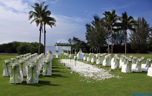 金茂三亚希尔顿大酒店婚礼套餐